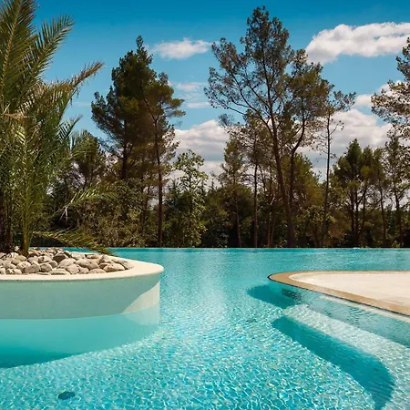 3 Bedroom Beautiful Stacaravan In Vabriga Campsite