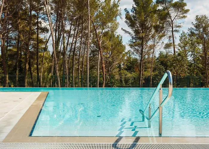 Кемпинг 3 Bedroom Beautiful Stacaravan In Vabriga 5*