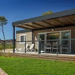 Campsite 3 Bedroom Beautiful Stacaravan In Vabriga 5*