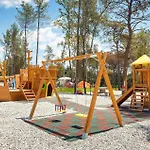 Campsite 3 Bedroom Beautiful Stacaravan In Vabriga 5*