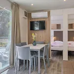 Campsite 3 Bedroom Beautiful Stacaravan In Vabriga Porec