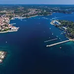 3 Bedroom Beautiful Stacaravan In Vabriga