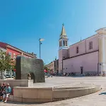 3 Bedroom Beautiful Stacaravan In Vabriga